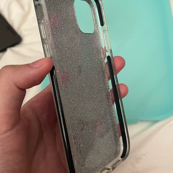 IPHONE 11 Case - Picture 4 of 4